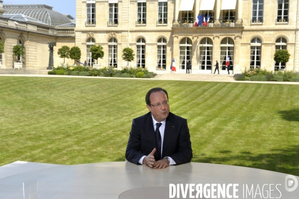 François HOLLANDE interview télévisée du 14  juillet