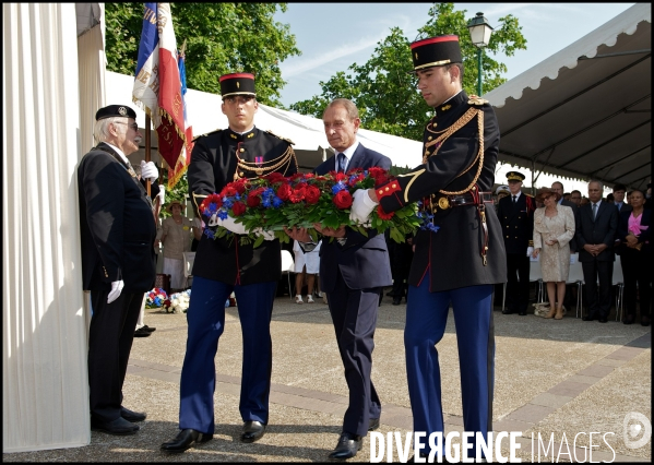 Ceremonie à la mémoire des victimes des crimes racistes et antisémites de l état français et d hommage aux justes  de fran e