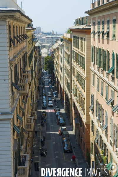 Gênes, une ville debout face à la mer