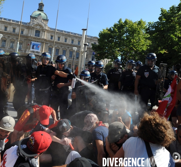 Manif anti front national