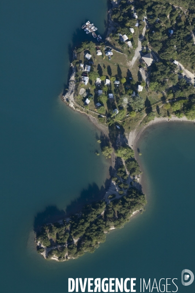 Vue aerienne du lac de Serre Poncon