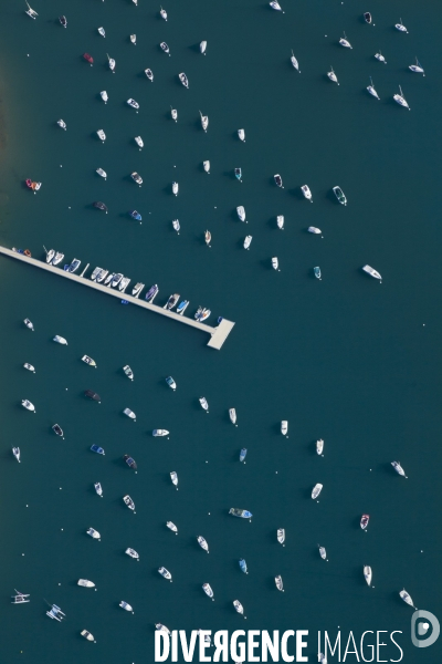 Vue aerienne du lac de Serre Poncon