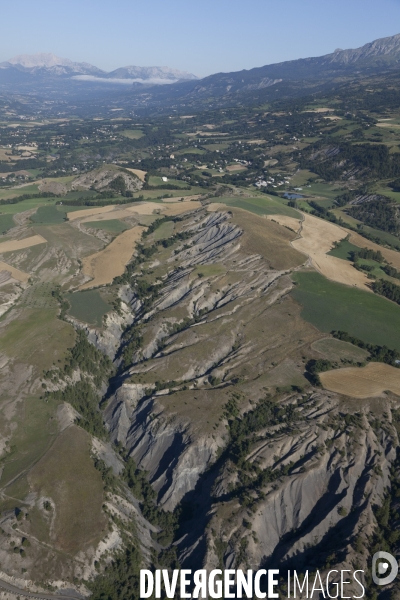 Vue aerienne du lac de Serre Poncon