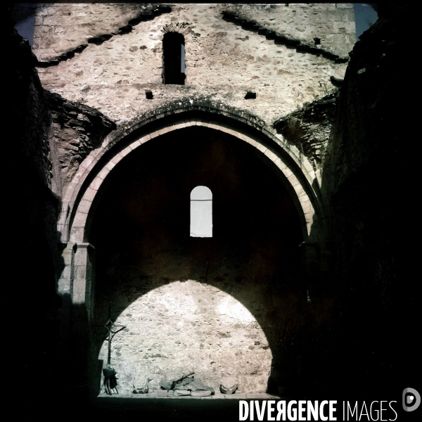 Depuis le 10 juin 1944, les ruines du village d Oradour sur Glane en Haute-Vienne ont été conservées en témoignage des atrocités commises par les nazis.