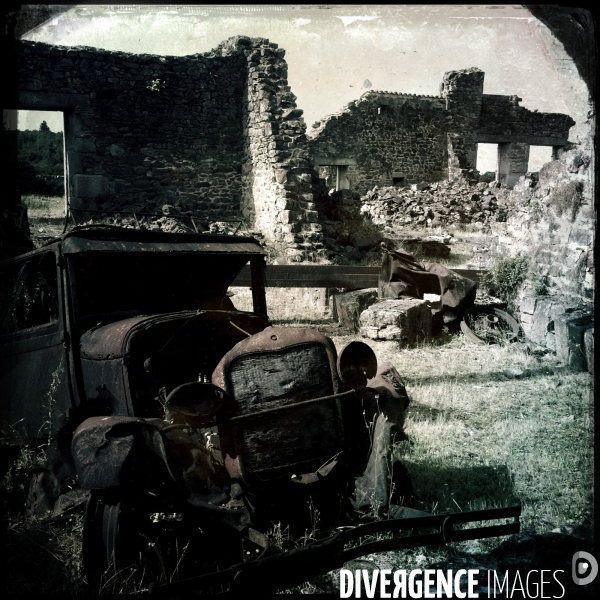 Depuis le 10 juin 1944, les ruines du village d Oradour sur Glane en Haute-Vienne ont été conservées en témoignage des atrocités commises par les nazis.