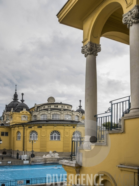 Les thermes Széchenyi