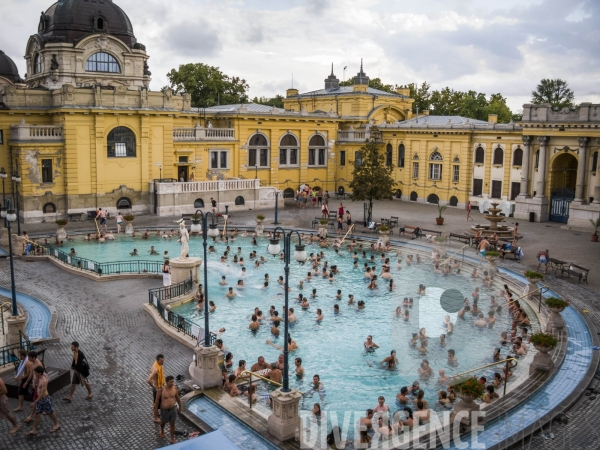 Les thermes Széchenyi