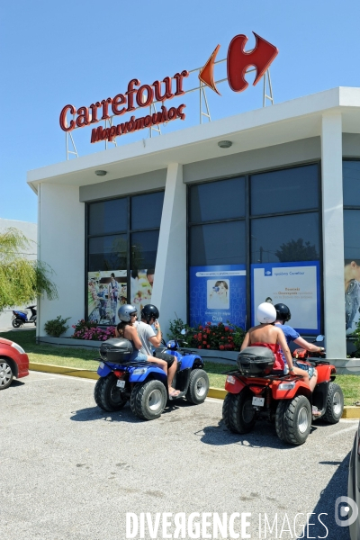 Grèce - Août 2013.Kos.Un supermarche Carrefour
