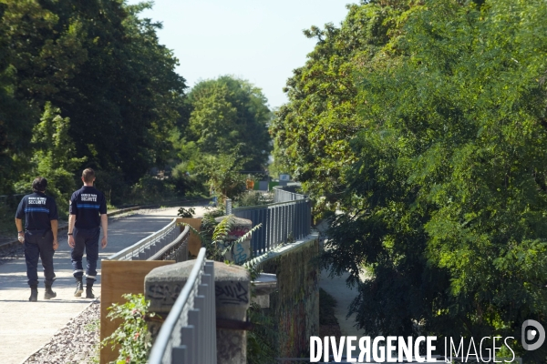 La petite ceinture se  transforme en promenade dans le 15 eme arrondissement