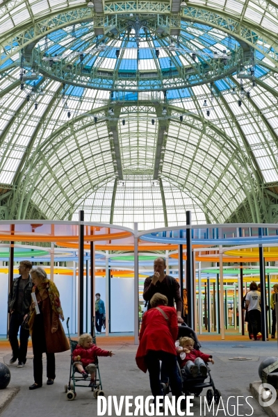Monumenta 2012.L installation de l artiste Daniel Buren