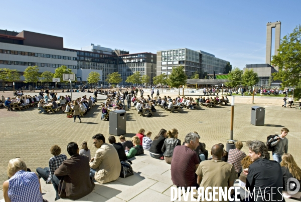 Amsterdam.Pause dejeuner sur le campus de la Vrije Universitet