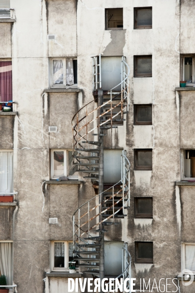 Neuilly. Une cité HLM à l abandon.