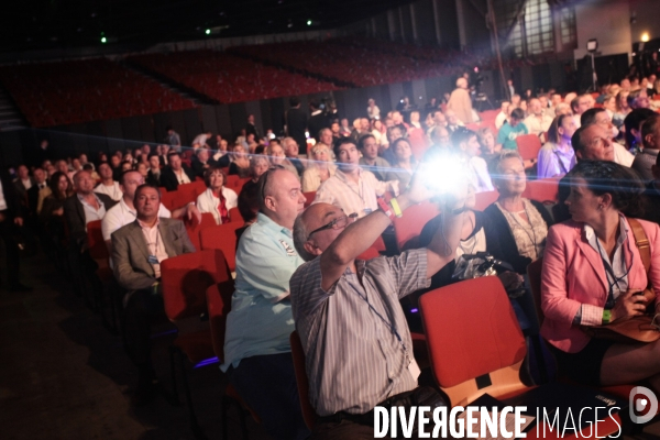 MARINE LE PEN : l Université FN de Marseille