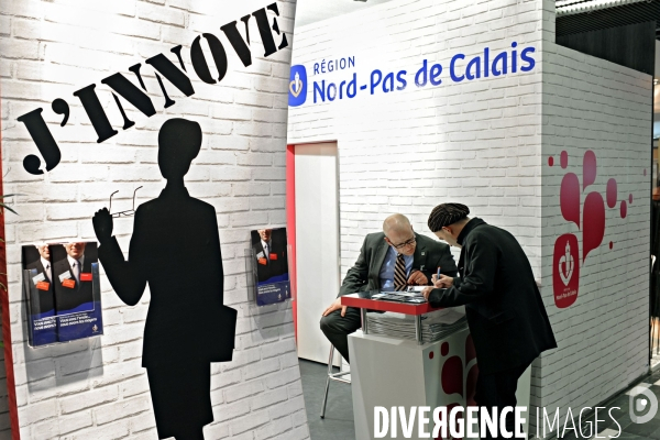 Economie - illustration.Salon des entrepreneurs. Le stand de le région Nord - Pas de Calais