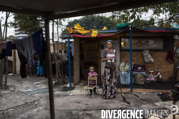 Reportage dans le camps de roms de sarcelles, menace d expulsion