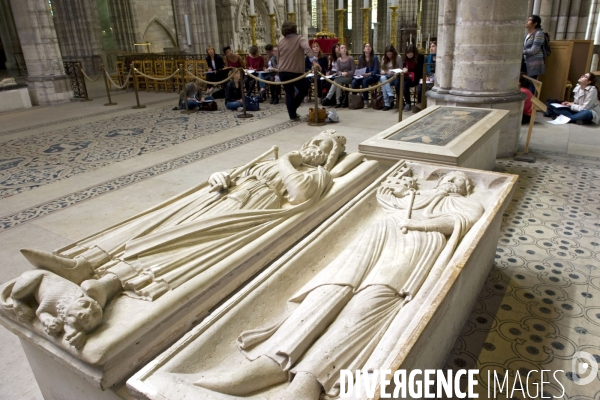 Illustration - Octobre 2013.A la cathédrale de Saint Denis,la nécropole des rois de France, collection de gisants unique en Europe,