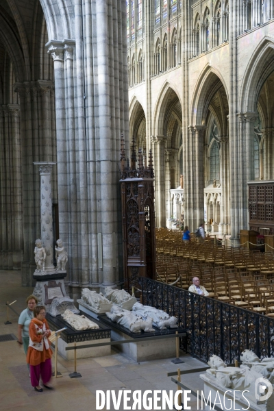 Illustration - Octobre 2013.A la cathédrale de Saint Denis,la nécropole des rois de France, collection de gisants unique en Europe,