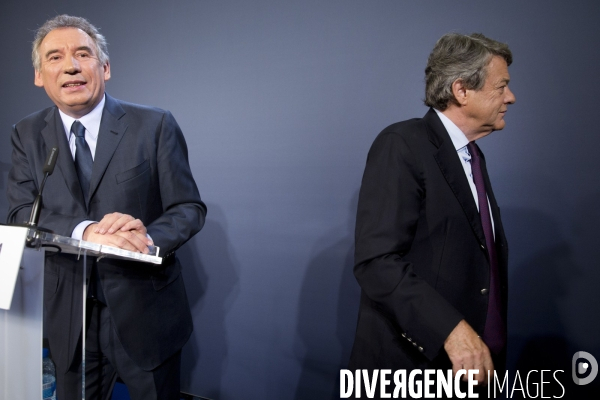 François BAYROU, président du MODEM, et Jean-Louis BORLOO, président de l UDI, présentent la nouvelle alliance des deux partis centristes, baptisée  L ALTERNATIVE .