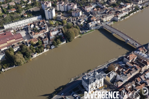 Vue aerienne de Corbeil-Essonnes