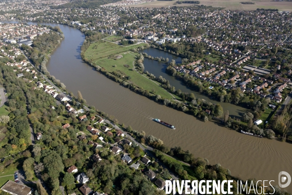 Vue aerienne de Corbeil-Essonnes