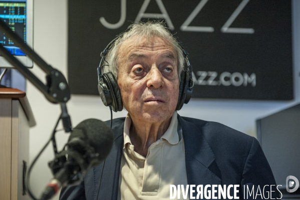 Pierre Bouteiller présente son  Si bémol et fadaises , sur TSF
