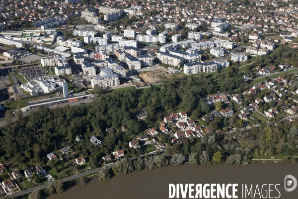 Vue aerienne de Corbeil-Essonnes