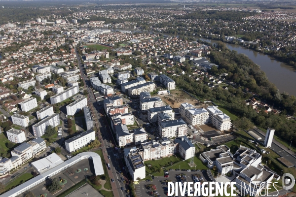 Vue aerienne de Corbeil-Essonnes