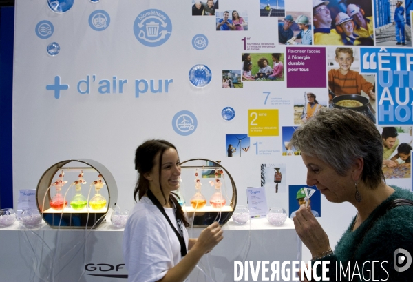 Le Salon des Maires.Le bar a oxygene sur le stand GDF-SUEZ