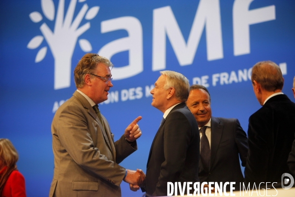 Jean-Marc AYRAULT au congrès de l Association des Maires de France