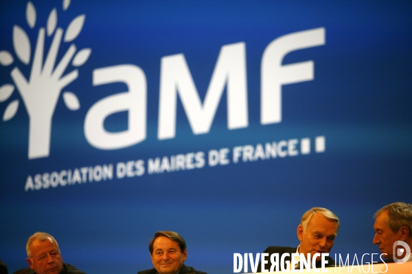 Jean-Marc AYRAULT au congrès de l Association des Maires de France