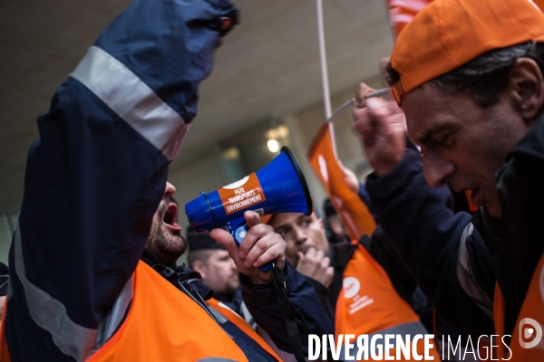Rassemblement des salariés de Mory Ducros, Pontoise