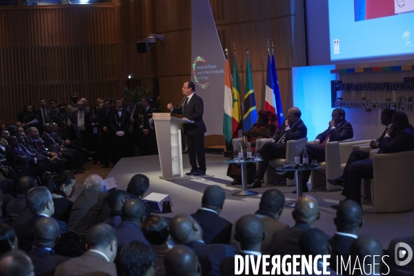 Sommet de l  elysee pour la paix et la securite en afrique