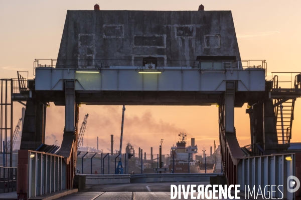 Dunkerque. Le Port industriel - Illustrations