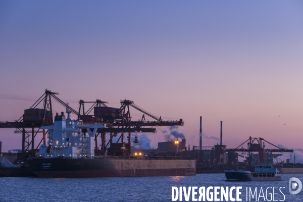 Dunkerque. Le Port industriel - Illustrations