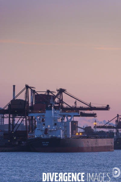 Dunkerque. Le Port industriel - Illustrations