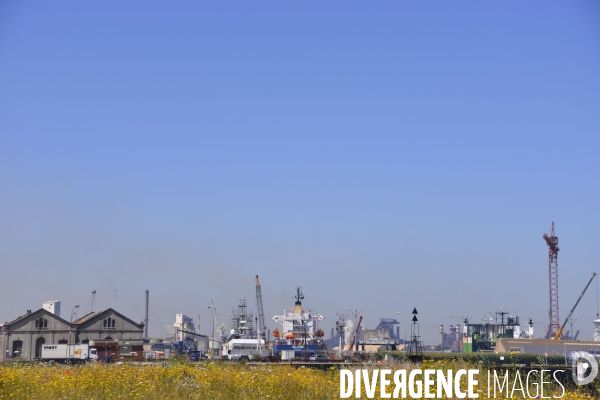 Dunkerque. Le Port industriel - Illustrations