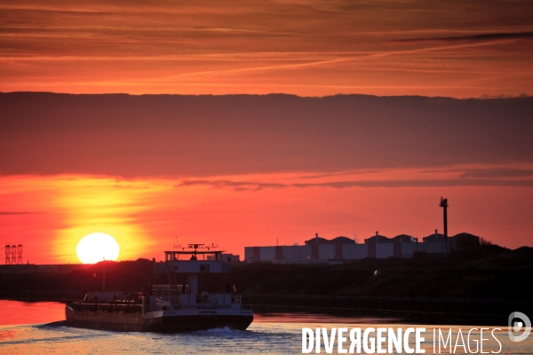 Dunkerque. Le Port industriel - Illustrations