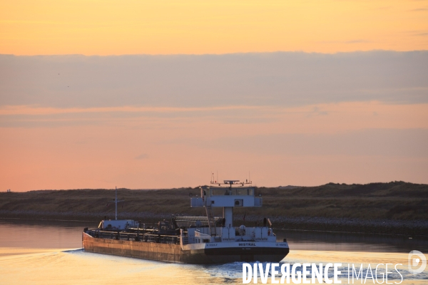 Dunkerque. Le Port industriel - Illustrations