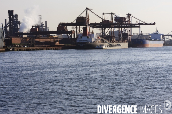 Dunkerque. Le Port industriel - Illustrations