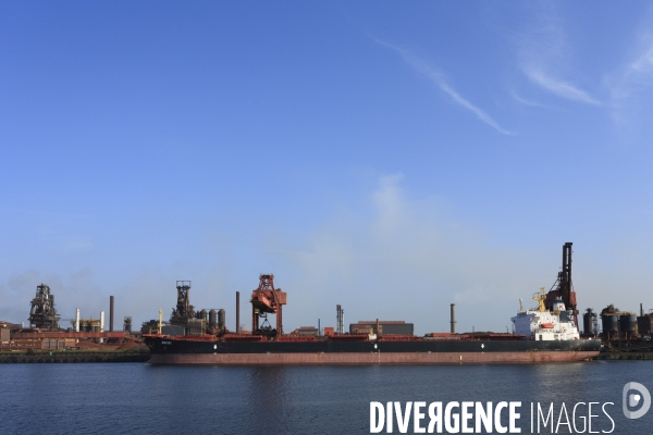 Dunkerque. Le Port industriel - Illustrations