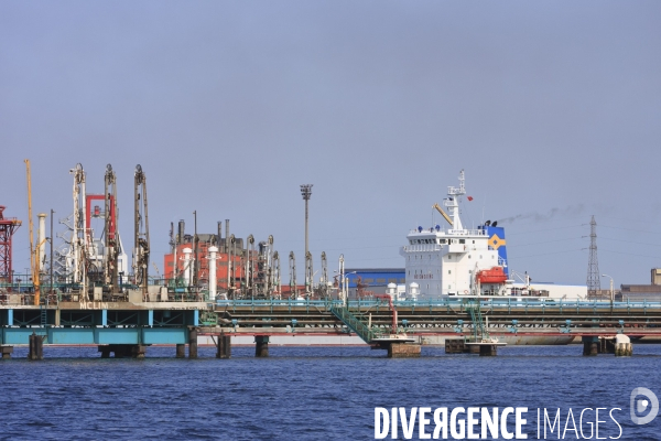 Dunkerque. Le Port industriel - Illustrations