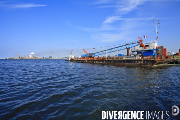 Dunkerque. Le Port industriel - Illustrations
