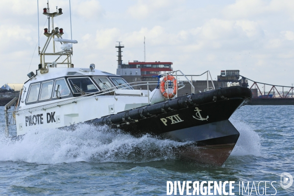 Dunkerque. Le Port industriel - Illustrations