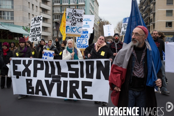 Manifestation contre l expulsion du  bloc , Paris