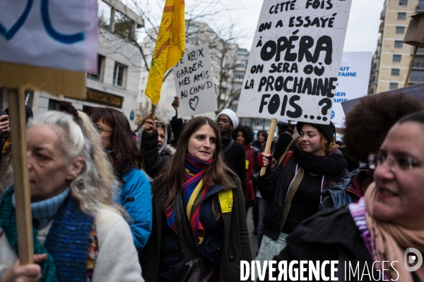 Manifestation contre l expulsion du  bloc , Paris