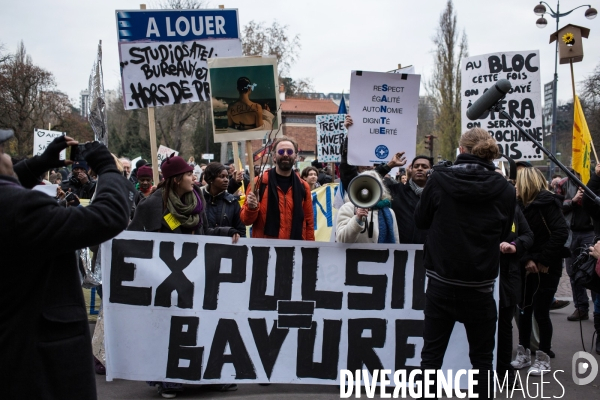 Manifestation contre l expulsion du  bloc , Paris