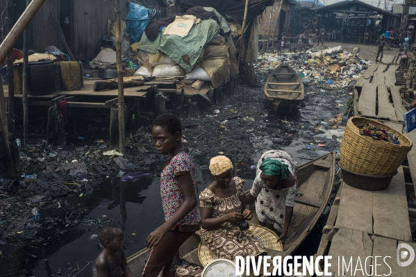 Quartier bidonville de makoko a lagos.