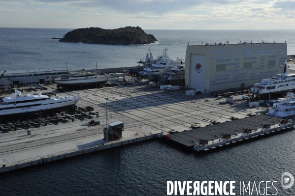 Les Mega-Yachts se refont une beaute a La Ciotat