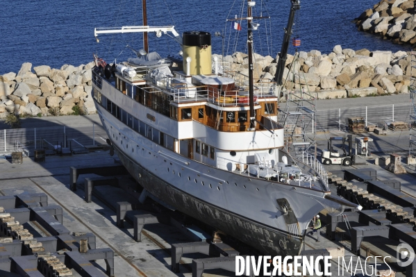 Les Mega-Yachts se refont une beaute a La Ciotat