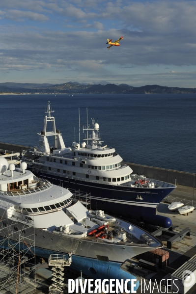 Les Mega-Yachts se refont une beaute a La Ciotat